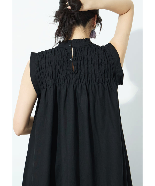 {"color":"\u30d6\u30e9\u30c3\u30af","info":"model\uff1aH157cm size\uff1aM"}