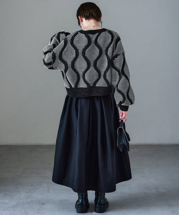 {"color":"\u30d6\u30e9\u30c3\u30af","info":"model\uff1aH158cm size\uff1aM"}