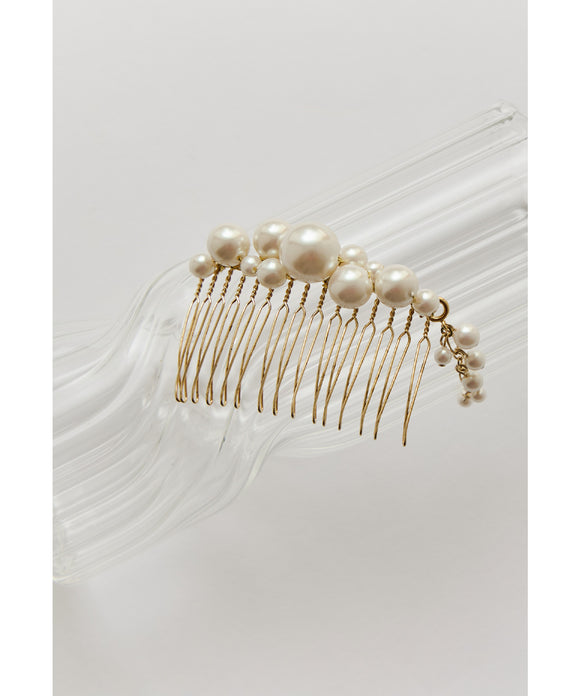 {"color":"\u30b4\u30fc\u30eb\u30c9","info":""}