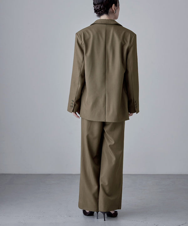 {"color":"\u30ab\u30fc\u30ad","info":"model\uff1aH166cm size\uff1aM"}