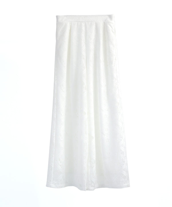 {"color":"\u30db\u30ef\u30a4\u30c8","info":"model\uff1aH158cm size\uff1aM"}