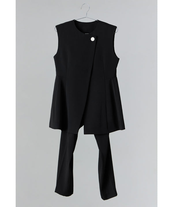 {"color":"\u30d6\u30e9\u30c3\u30af","info":""}