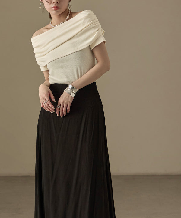 {"color":"\u30a2\u30a4\u30dc\u30ea\u30fc","info":"model\uff1aH158cm size\uff1aF"}