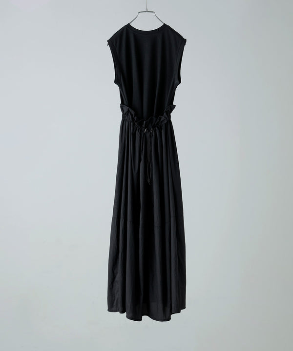 {"color":"\u30d6\u30e9\u30c3\u30af","info":""}