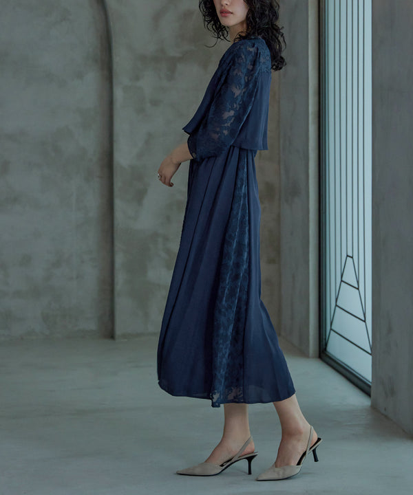 {"color":"\u30cd\u30a4\u30d3\u30fc","info":"model\uff1aH167cm size\uff1aM"}