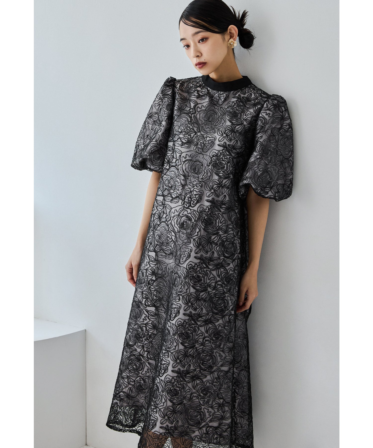 スパンコールフラワーレースAラインドレス マタニティ 妊婦 結婚