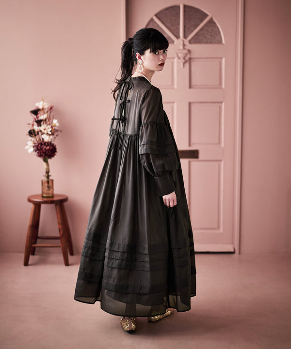 {"color":"\u30d6\u30e9\u30a6\u30f3","info":"model\uff1aH163cm size\uff1aM"}