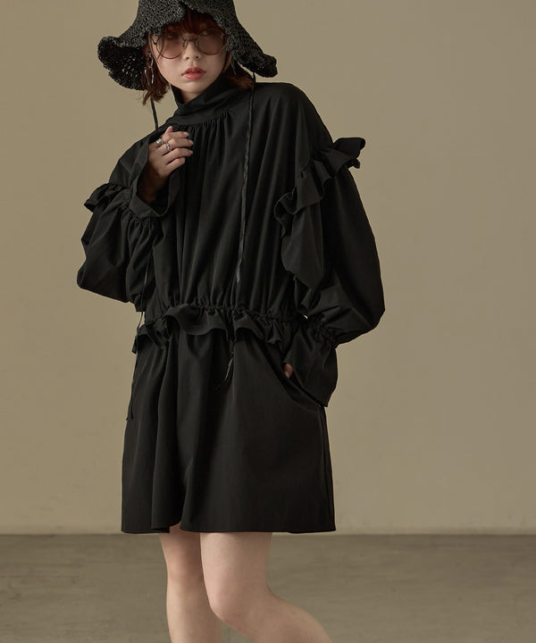 {"color":"\u30d6\u30e9\u30c3\u30af","info":"model\uff1aH158cm size\uff1aM"}