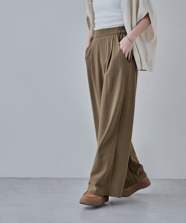 {"color":"\u30d9\u30fc\u30b8\u30e5","info":"model\uff1aH166cm size\uff1aM"}