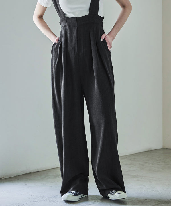 {"color":"\u30d6\u30e9\u30c3\u30af","info":"model\uff1aH158cm size\uff1aM"}