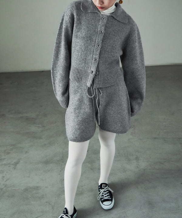 {"color":"\u30b0\u30ec\u30fc","info":"model\uff1aH158cm size\uff1aM"}