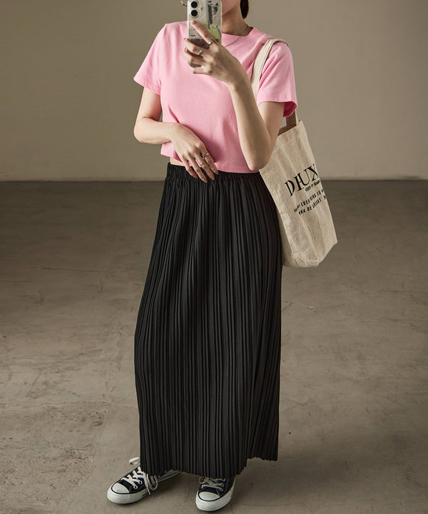{"color":"\u30d6\u30e9\u30c3\u30af","info":"model\uff1aH158cm size\uff1aM"}