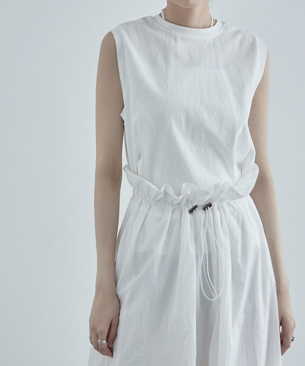 {"color":"\u30aa\u30d5\u30db\u30ef\u30a4\u30c8","info":"model\uff1aH170cm size\uff1aF"}