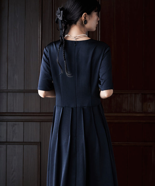 {"color":"\u30cd\u30a4\u30d3\u30fc","info":"model\uff1aH163cm size\uff1aM"}