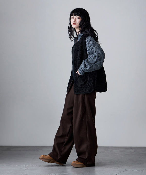 {"color":"\u30d6\u30e9\u30c3\u30af","info":"model\uff1aH163cm size\uff1aM-L"}