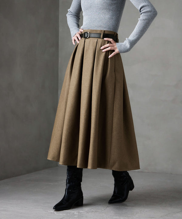 {"color":"\u30d9\u30fc\u30b8\u30e5","info":"model\uff1aH166cm size\uff1aF"}