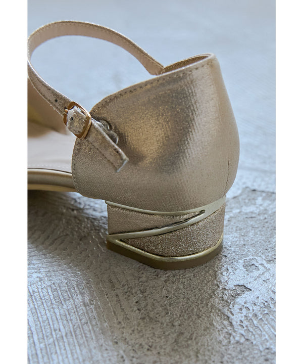 {"color":"","info":""}