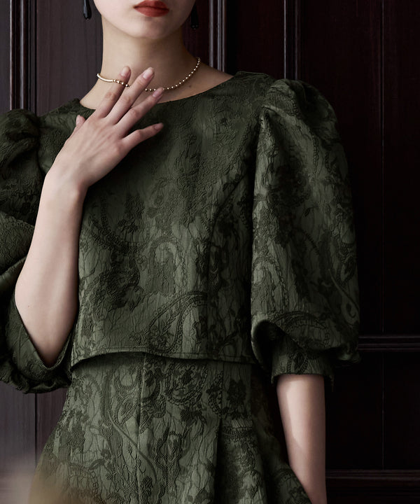 {"color":"\u30ab\u30fc\u30ad","info":"model\uff1aH163cm size\uff1aM"}