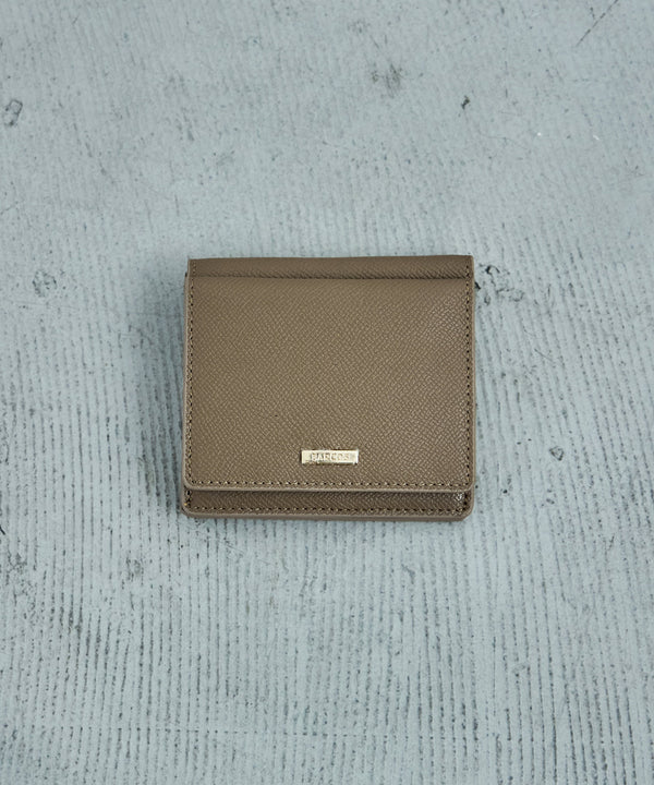 {"color":"\u30c8\u30fc\u30d7","info":""}