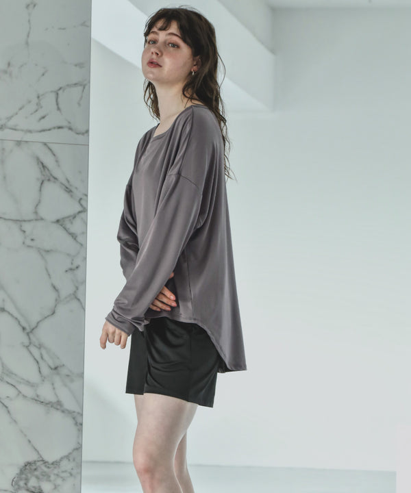 {"color":"\u30e2\u30ab\u00d7\u30d6\u30e9\u30c3\u30af","info":"model\uff1aH166cm size\uff1aM-L"}