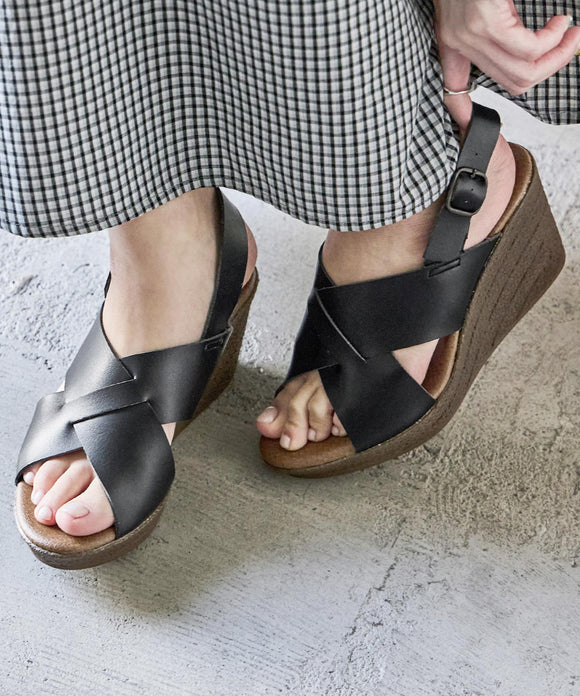 {"color":"\u30d6\u30e9\u30c3\u30af","info":"model\uff1aH158cm size\uff1aL(23.5-24cm)"}