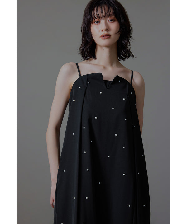 {"color":"\u30d6\u30e9\u30c3\u30af","info":"model\uff1aH166cm size\uff1aM"}