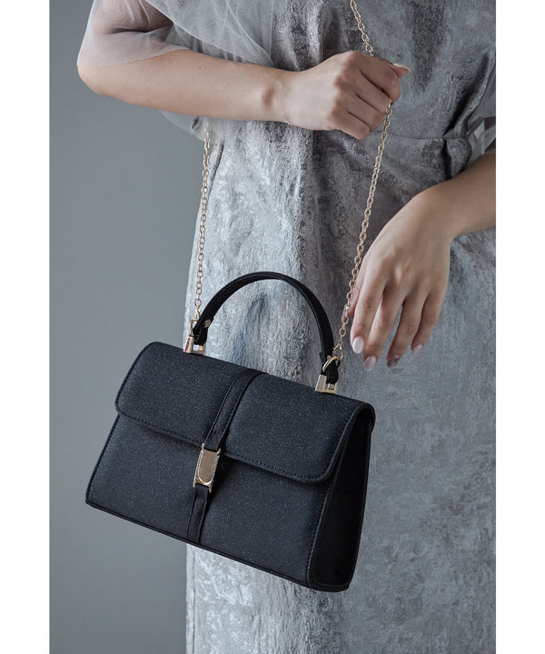 {"color":"\u30d6\u30e9\u30c3\u30af","info":""}