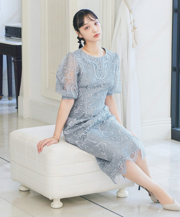 {"color":"\u30e9\u30a4\u30c8\u30b0\u30ec\u30fc","info":"model\uff1aH162cm B85cm W58cm H93cm size\uff1aM"}