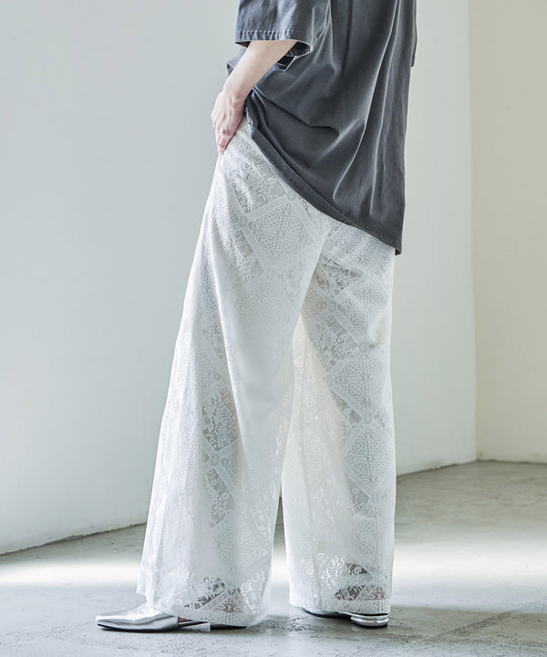 {"color":"\u30db\u30ef\u30a4\u30c8","info":"model\uff1aH158cm size\uff1aM"}