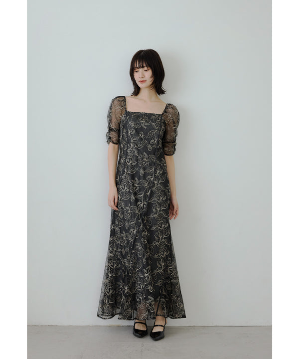 {"color":"\u30d6\u30e9\u30c3\u30af\u30e2\u30ab","info":"model\uff1aH166cm size\uff1aM"}