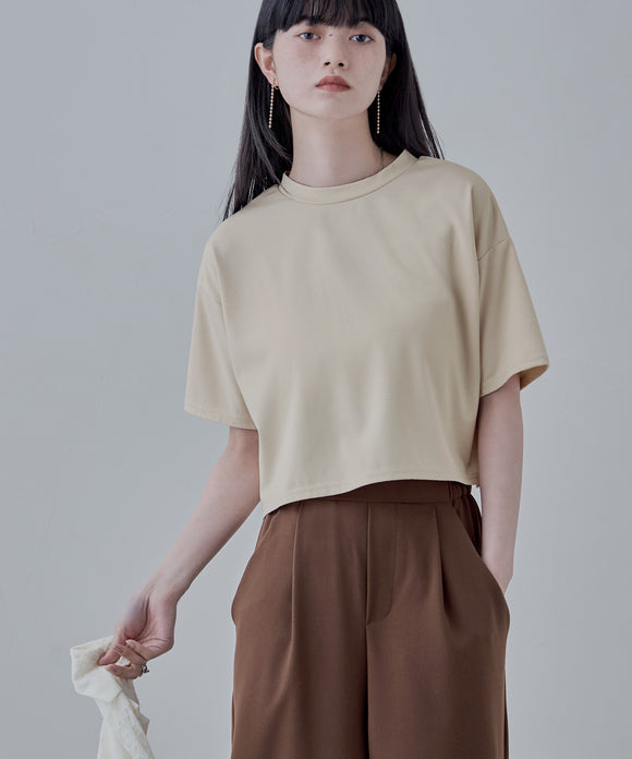 {"color":"\u30b0\u30ec\u30fc\u30b8\u30e5","info":"model\uff1aH163cm size\uff1aM"}