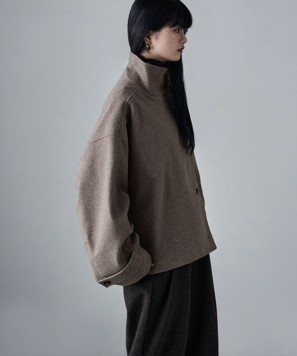 {"color":"\u30d6\u30e9\u30a6\u30f3","info":"model\uff1aH163cm size\uff1aM"}