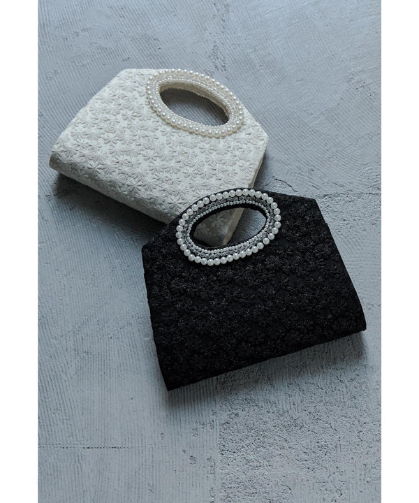 {"color":"","info":""}