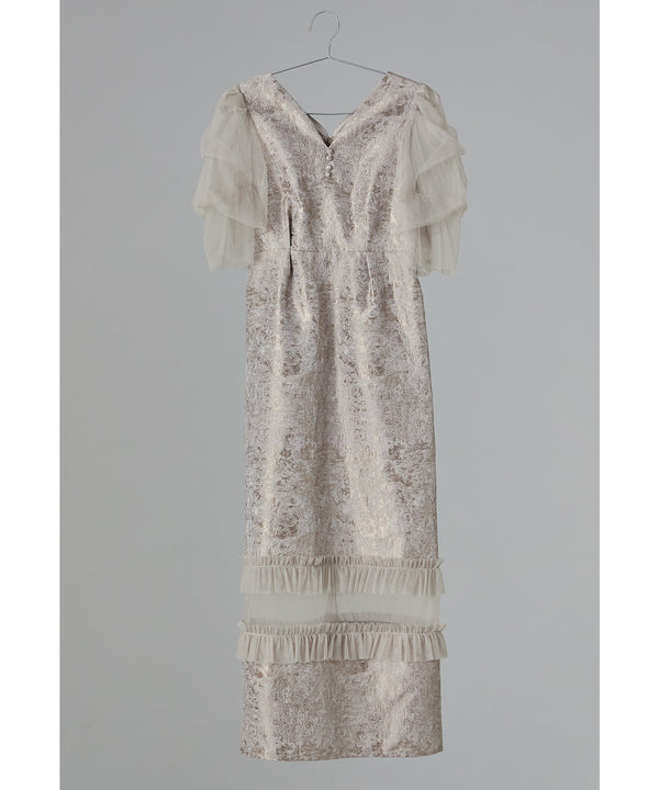 {"color":"\u30d4\u30f3\u30af\u30d9\u30fc\u30b8\u30e5","info":""}