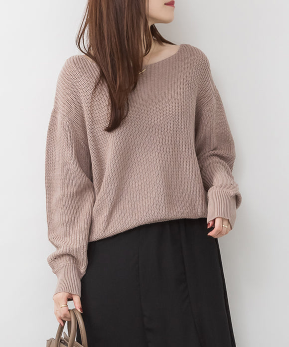 {"color":"\u30b0\u30ec\u30fc\u30d9\u30fc\u30b8\u30e5","info":"model\uff1aH167cm size\uff1aM-L"}