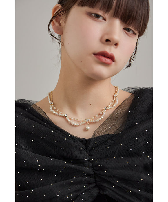 {"color":"\u30aa\u30d5\u30db\u30ef\u30a4\u30c8","info":""}