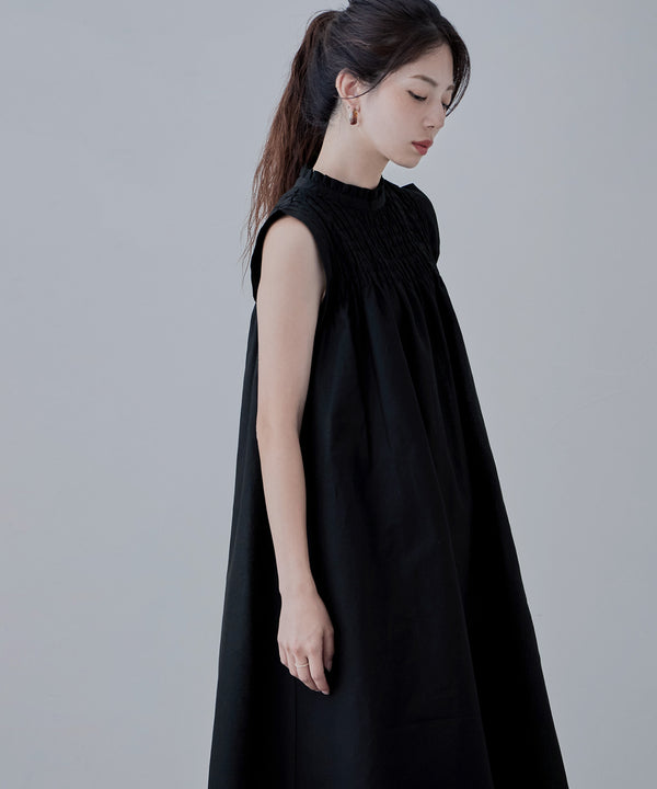 {"color":"\u30d6\u30e9\u30c3\u30af","info":"model\uff1aH166cm size\uff1aM"}