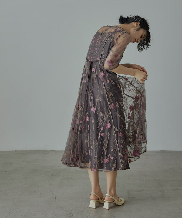 {"color":"\u30d6\u30e9\u30a6\u30f3","info":"model\uff1aH167cm size\uff1aM"}