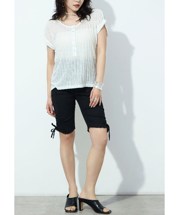 {"color":"\u30aa\u30d5\u30db\u30ef\u30a4\u30c8","info":"model\uff1aH157cm size\uff1aM"}