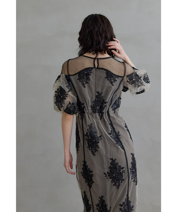 {"color":"\u30d9\u30fc\u30b8\u30e5","info":"model\uff1aH166cm size\uff1aM"}