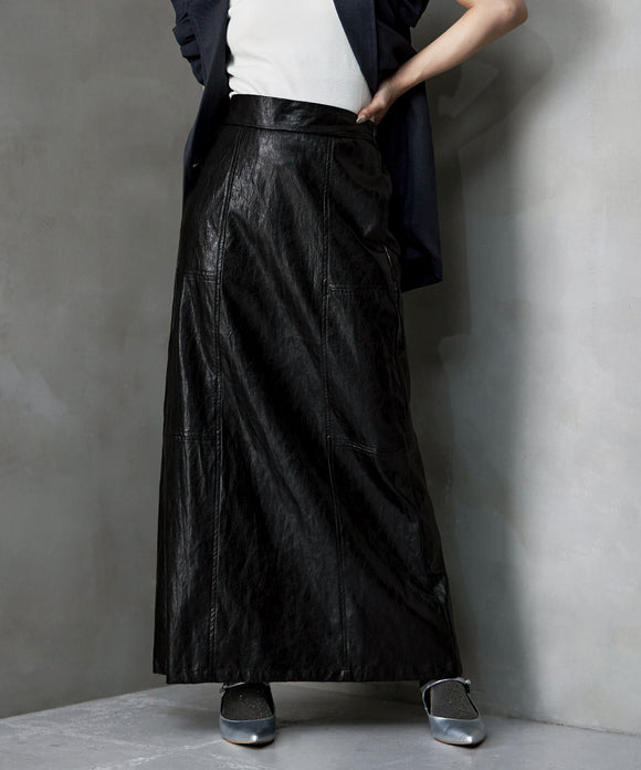 {"color":"\u30d6\u30e9\u30c3\u30af","info":"model\uff1aH160cm size\uff1aF"}