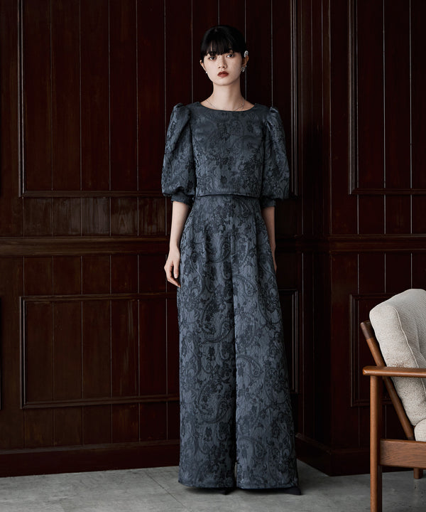 {"color":"\u30d6\u30eb\u30fc\u30b0\u30ec\u30fc","info":"model\uff1aH163cm size\uff1aM"}