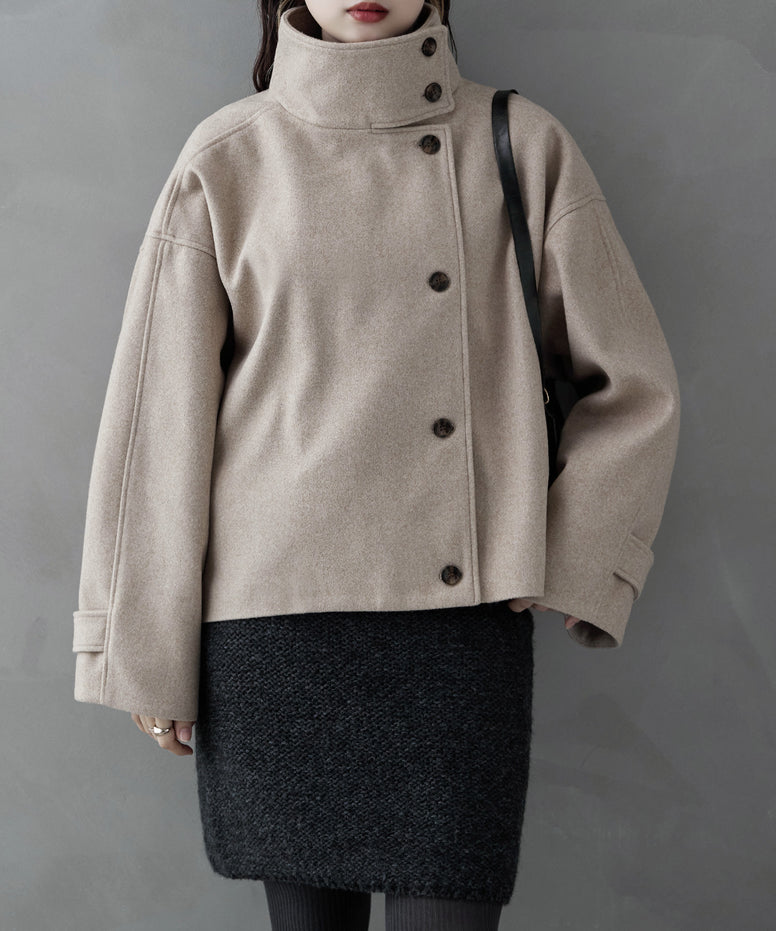 {"color":"\u6762\u30d9\u30fc\u30b8\u30e5","info":"model\uff1aH170cm size\uff1aM"}