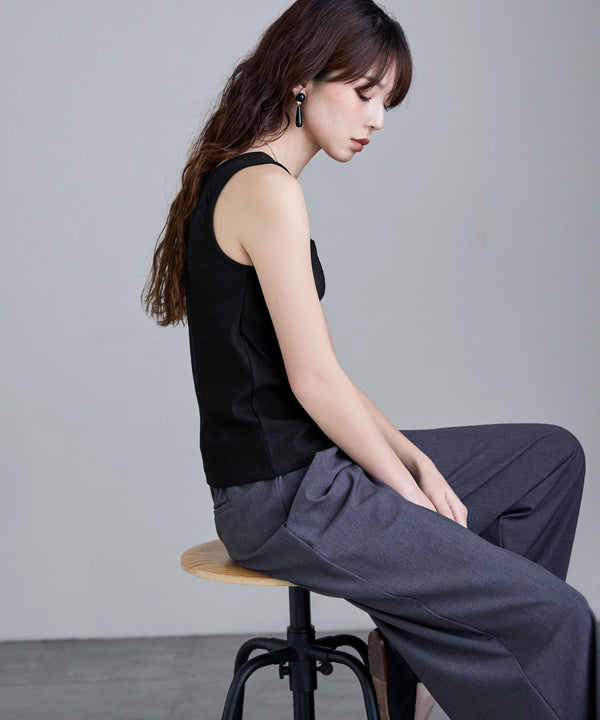 {"color":"\u30d6\u30e9\u30c3\u30af","info":"model\uff1aH166cm size\uff1aM"}