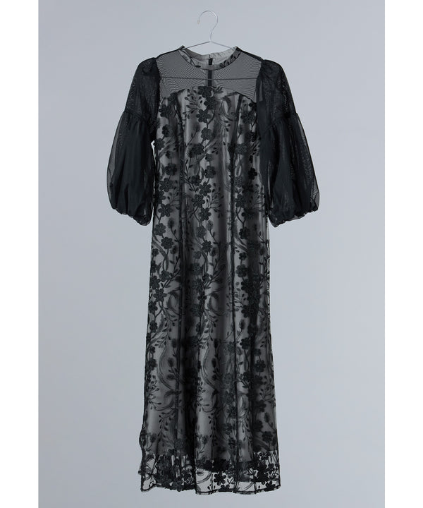 {"color":"\u30d6\u30e9\u30c3\u30af","info":""}