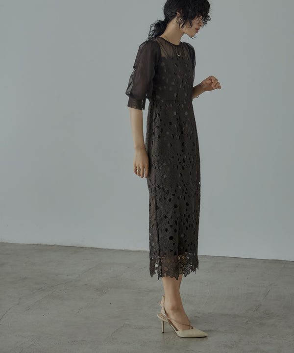 {"color":"\u30c0\u30fc\u30af\u30d6\u30e9\u30a6\u30f3","info":"model\uff1aH167cm size\uff1aM"}