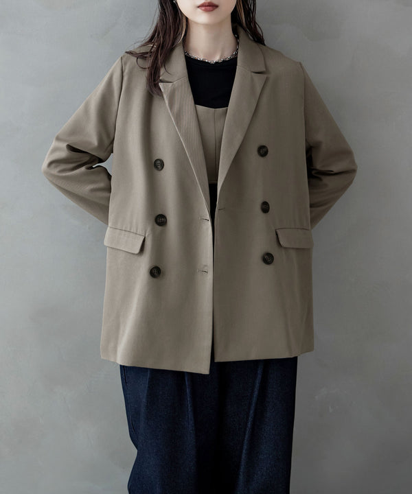 {"color":"\u30b0\u30ec\u30fc\u30b8\u30e5","info":"model\uff1aH170cm size\uff1aF"}