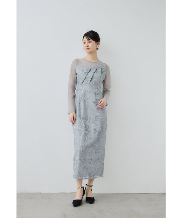 {"color":"\u30d6\u30eb\u30fc\u30b0\u30ec\u30fc","info":"model\uff1aH166cm size\uff1aM"}