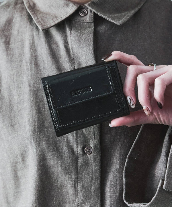 {"color":"\u30d6\u30e9\u30c3\u30af","info":"model\uff1aH158cm size\uff1aF"}