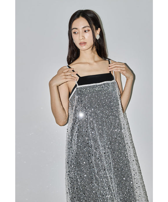 {"color":"\u30aa\u30d5\u30db\u30ef\u30a4\u30c8","info":"model\uff1aH165cm size\uff1aM"}